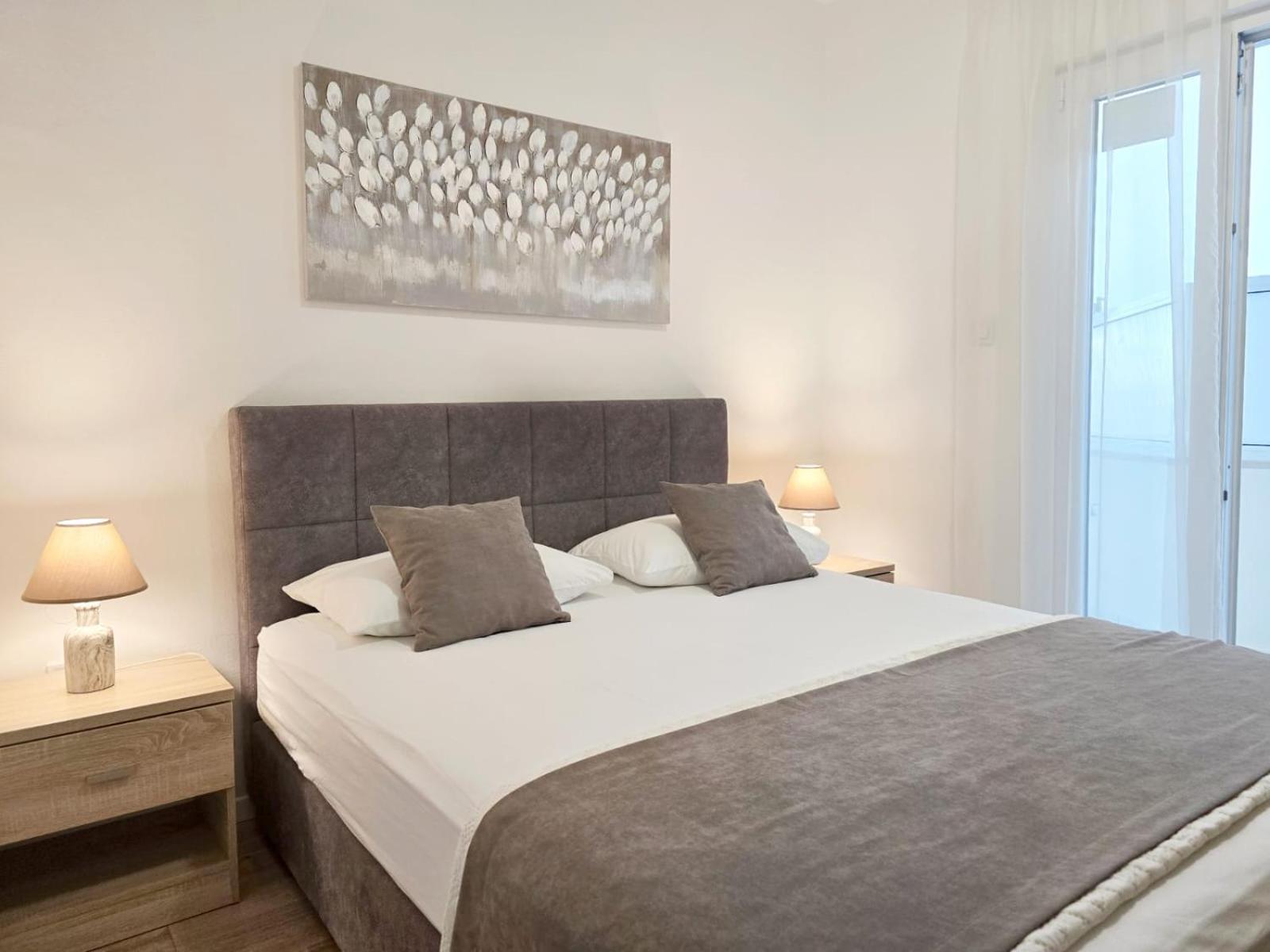 Apartments Miovic Molunat Bilik gambar
